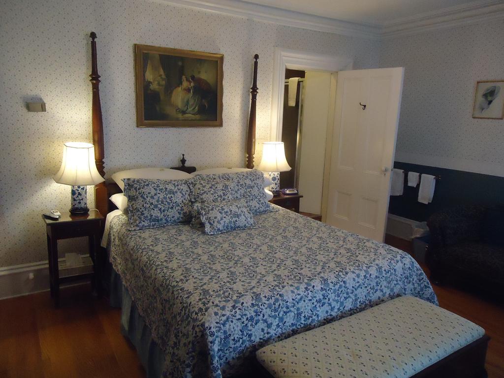 Governor'S Mansion Inn Miramichi Szoba fotó