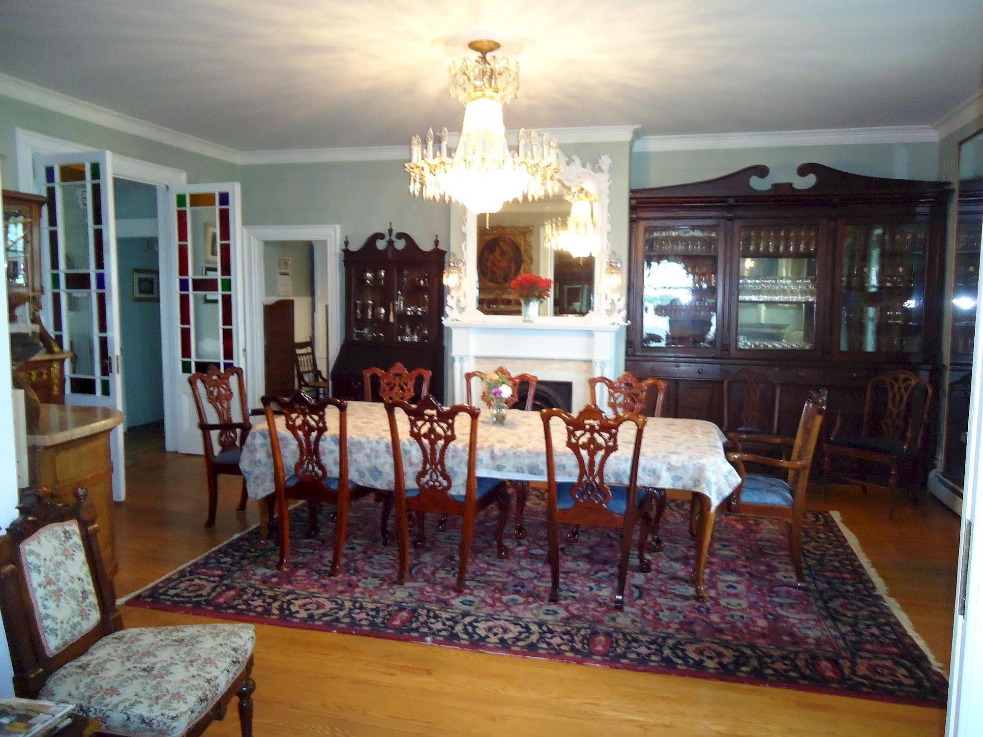 Governor'S Mansion Inn Miramichi Kültér fotó
